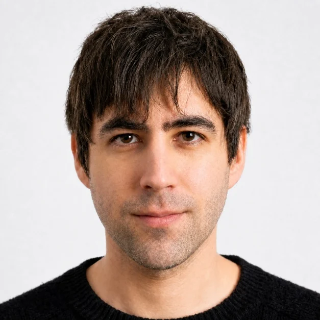 Matías Acosta Guzmán, profesor de japonés